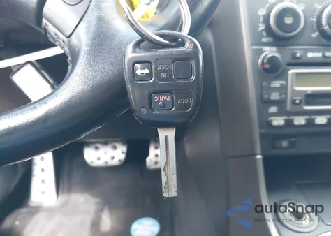 2001 Lexus Is 300 from USA, damaged, VIN JTHBD182310010532